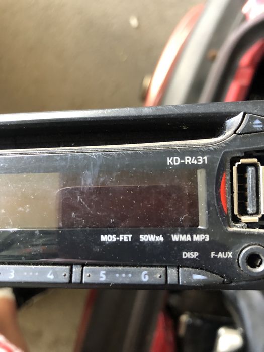 JVC CD 4 по 50 вата вграден усилвател