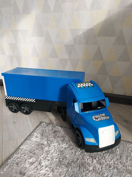 Машина полицейская