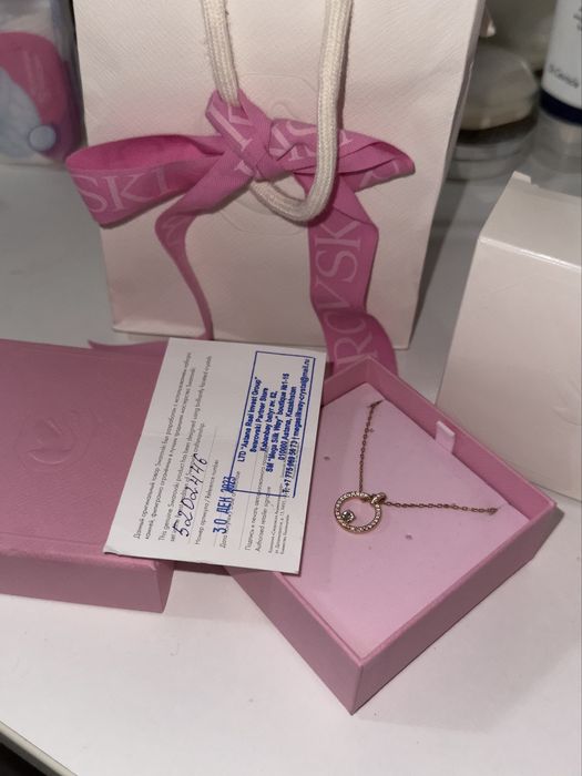 Ожерелье от Swarovski срочно продам