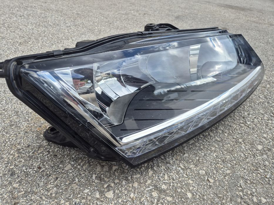 Десен фар Шкода Фабия 3 Skoda Fabia Face