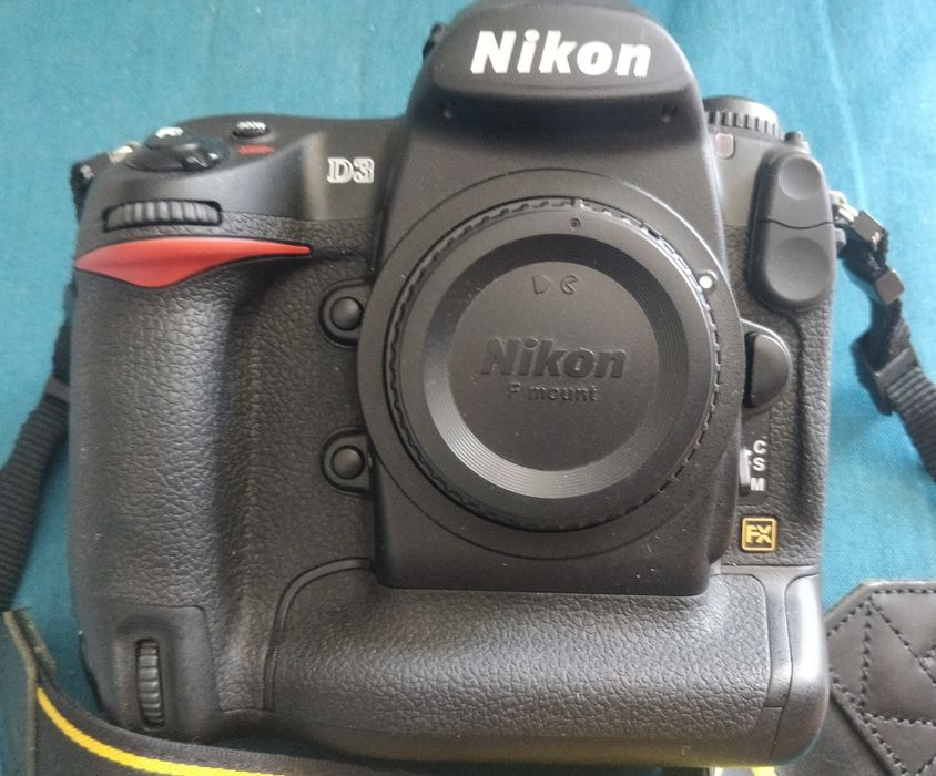 Nikon D3 nou--400 cadre