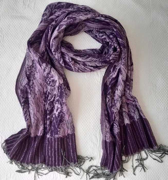 Красиви дамски шалове по 4 и 7 лв.