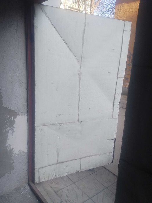 Масивна гаражна врата изработена от квадратен профил