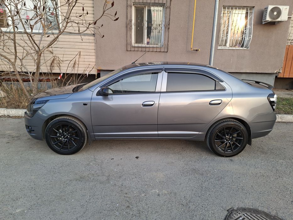 17 диски с резиной 215/50