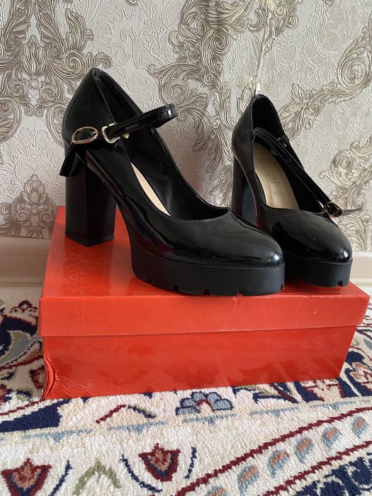 Обувь по символической цене