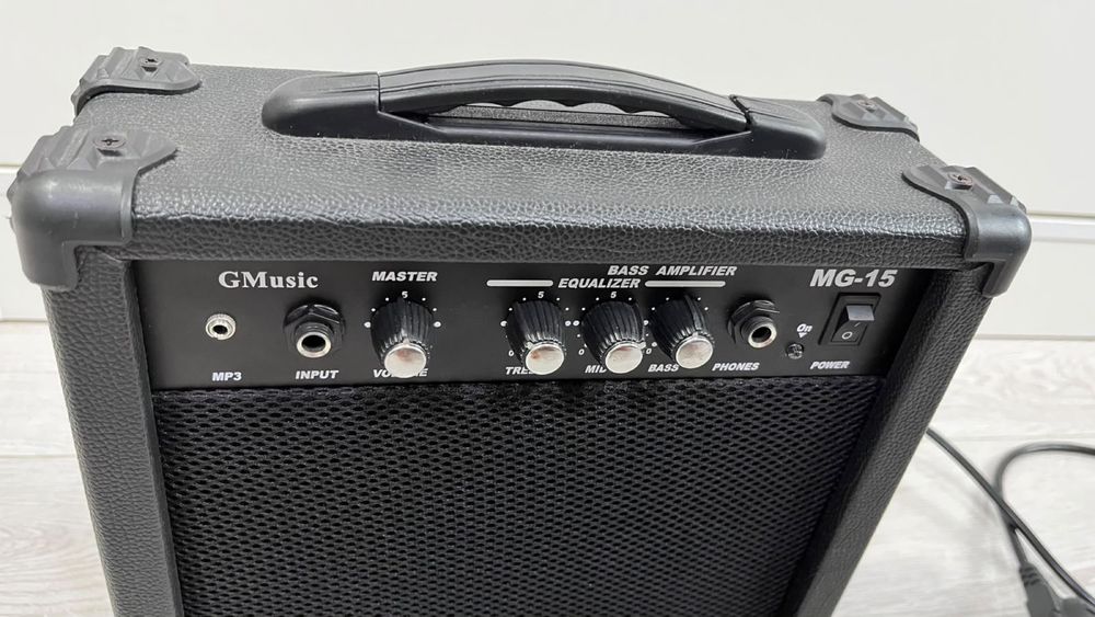 Электро бас гитара Gmusic