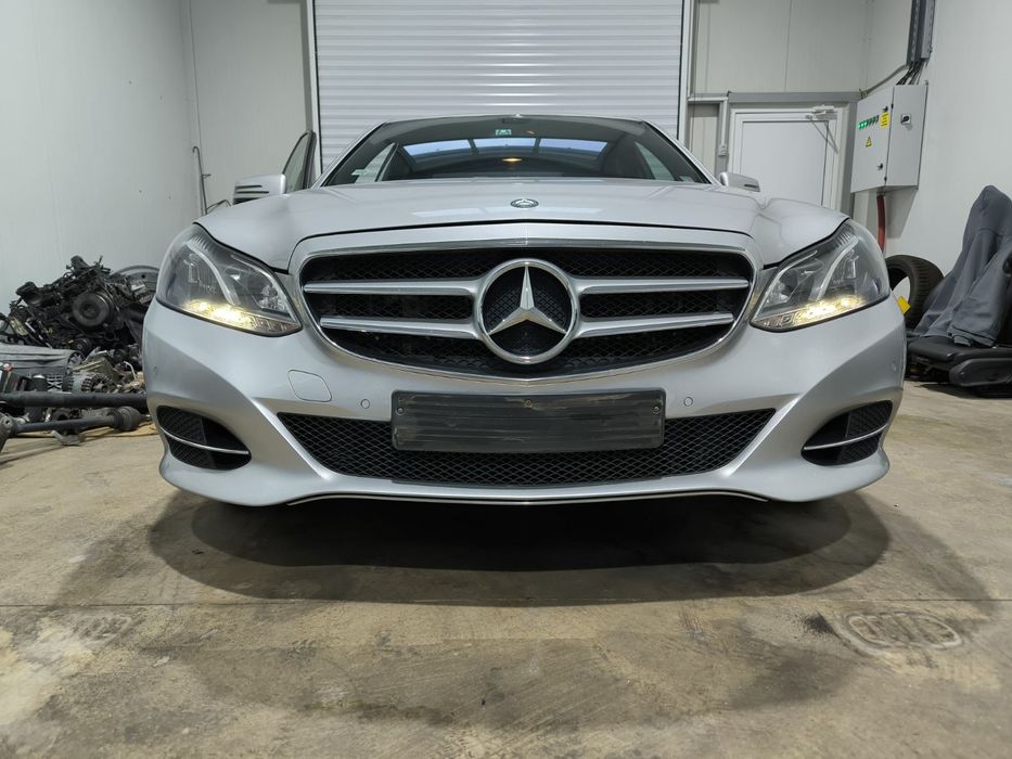 Мерцедес Е220блутек  на части