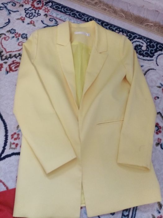 Продам комбинезон подходит для девочки и для мальчика