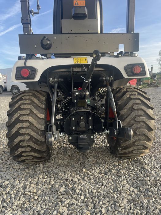 Tractor Bobcat  4x4 Nou