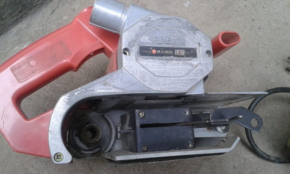 Шлиф нашинка на запчасти.