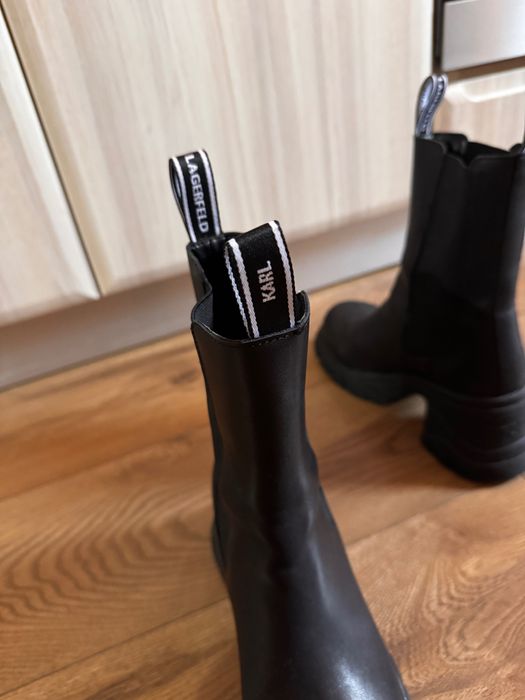 Bocanci Karl lagerfeld 37