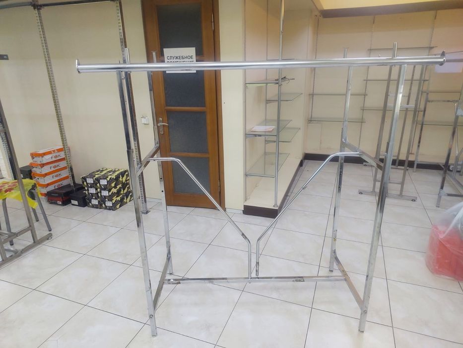 Вешало (рейл) для одежды