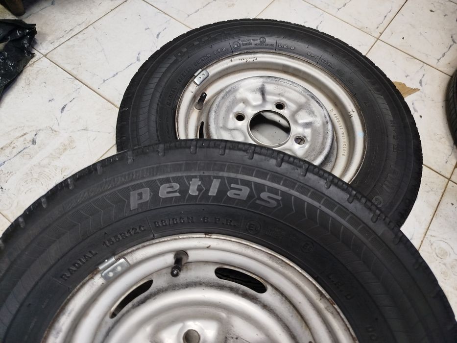 Labo Van Damas uchun 12 diska balon sotiladi