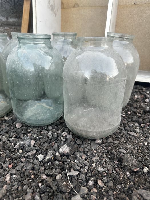 Продается банки 3-2-1-ех л