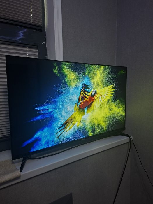 Продам смарт телевизор