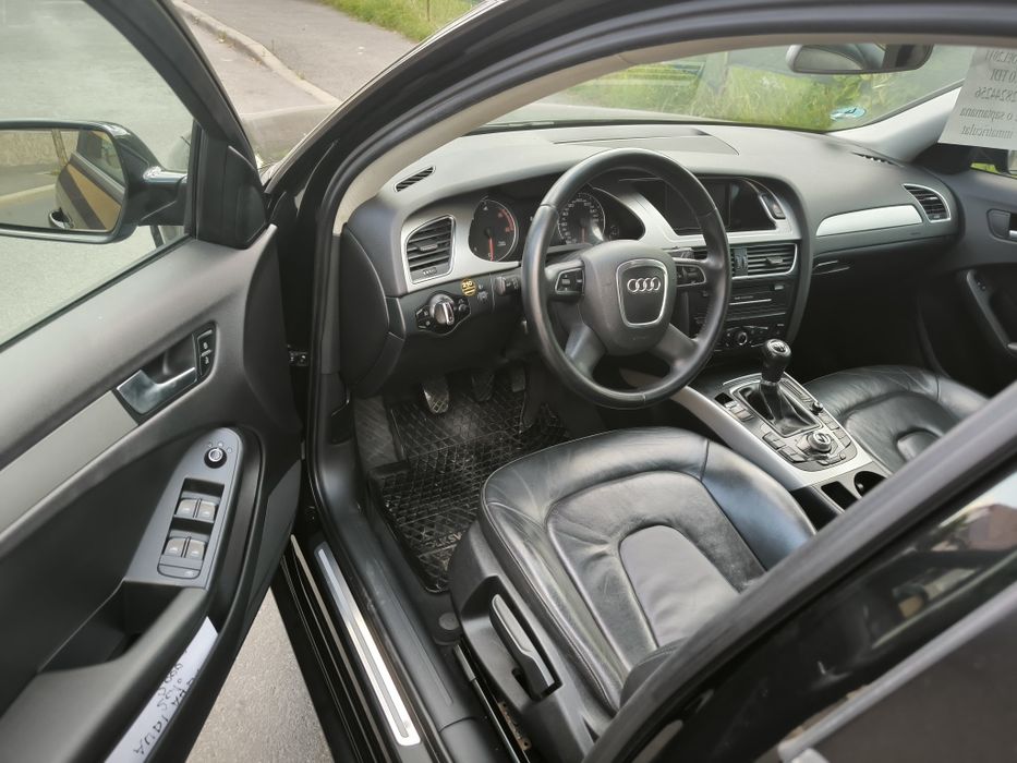 AUDI  A4 B8, AN MODEL 2011, 2.0 TDI 287569 KM