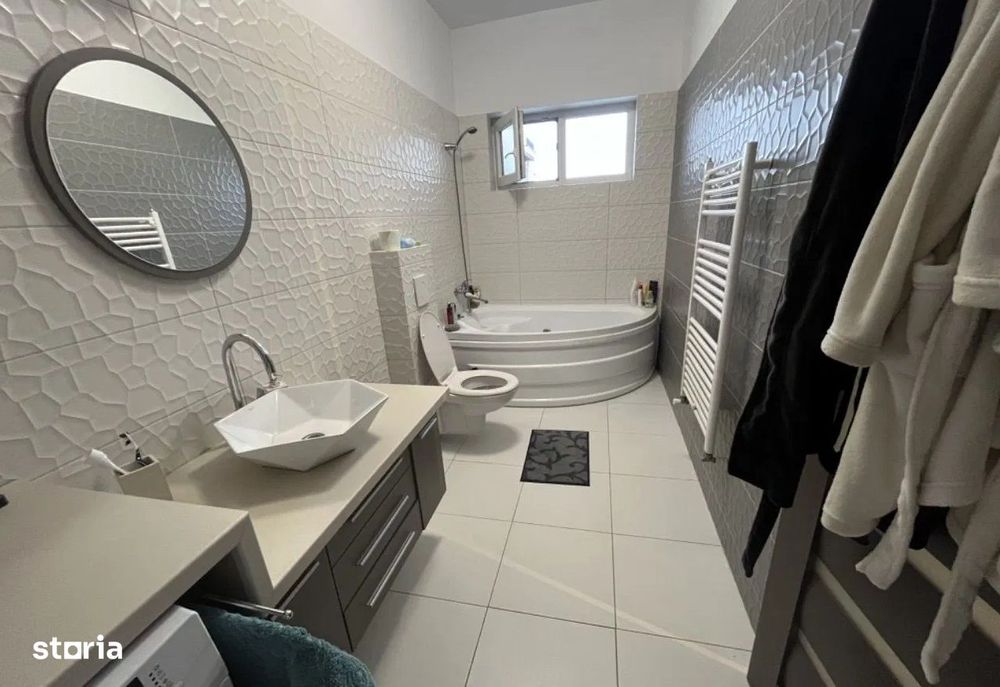 Unirii - Inchiriere ap. 2 camere + loc de parcare