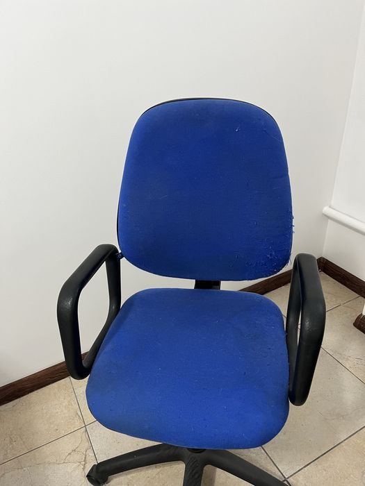 Продам офисную мебель