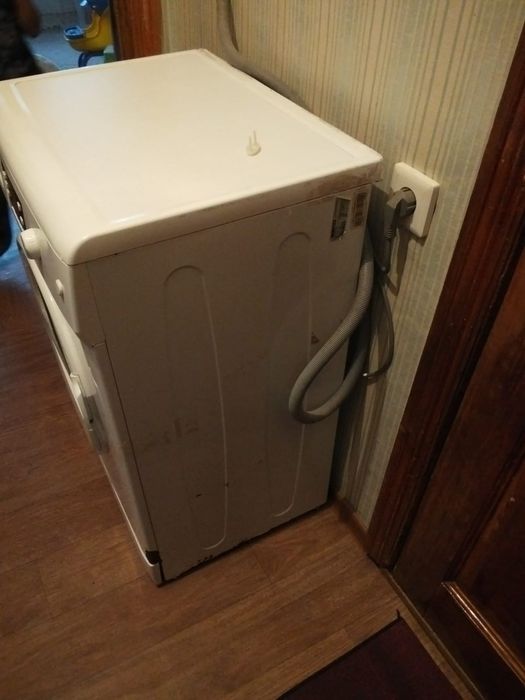 Продам стиральную машину автомат