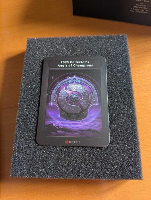 Dota 2 Cosmic Roshan - 2025 Collector's Aegis
