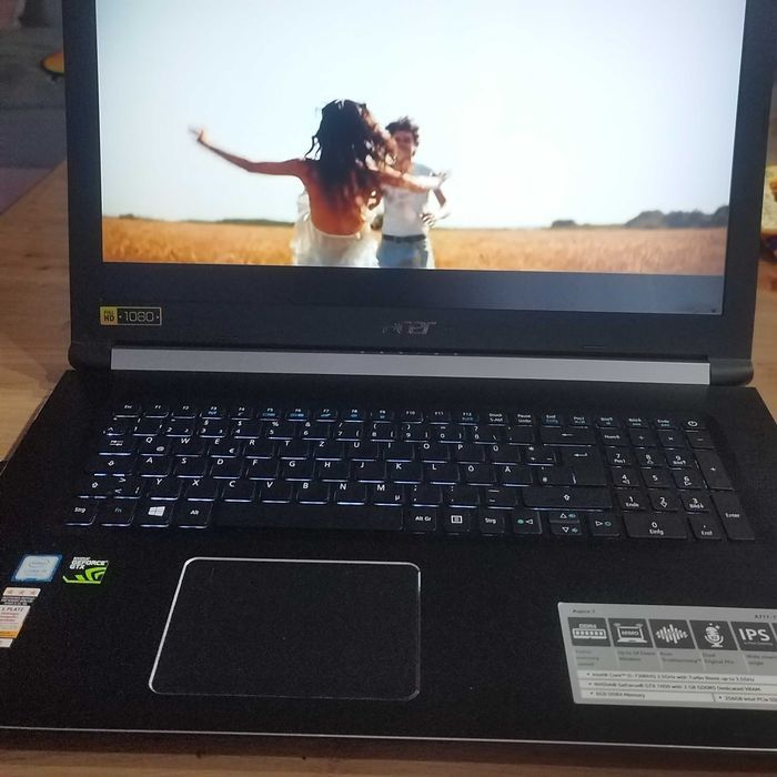 Laptop Acer A717-71G-599T I5 a 7 a gen GTX1050 17.3' FHD