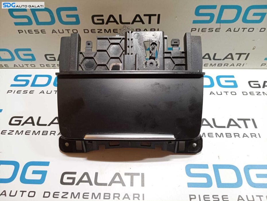 Scrumiera cu Bricheta Bord Audi Q5 2009 - 2017 Cod 8K0857951 8K0857965 [M6487]