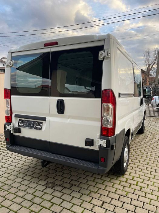 Peugeot Boxer 2.2 Diesel 2013 Euro 5 autoutilitara 3 locuri + marfa