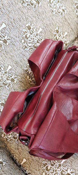 Женская бордовая сумка
