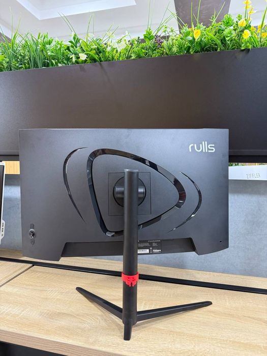 MANITOR Rulls 300Hz 27 CUrved Optom narxda qo’yilgan
