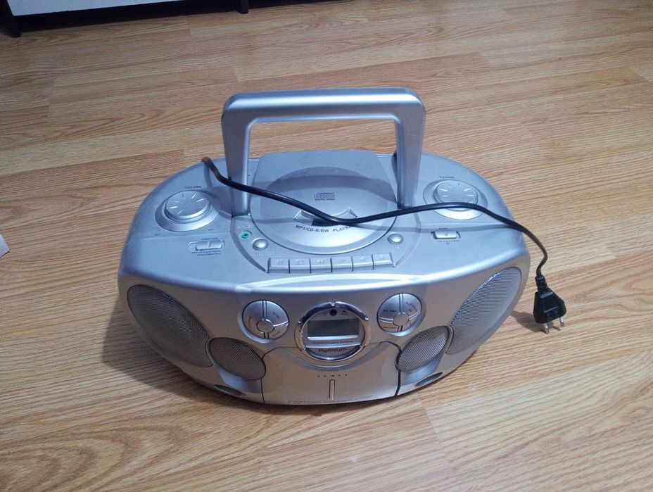 Vând casetofon funcțional!