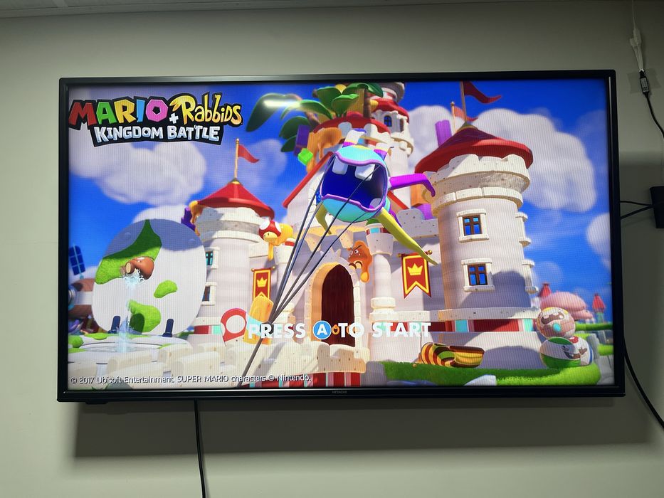 Nintendo Switch OLED с игри и аксесоари