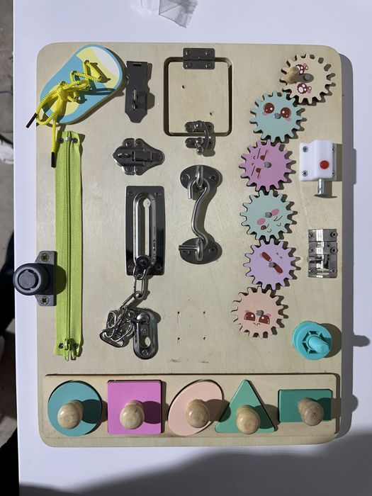 Busy board / placa activitati 30x40