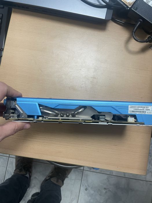 Vand placa video Amd Radeon RX580 SapphireNitro Plus de 8Gb