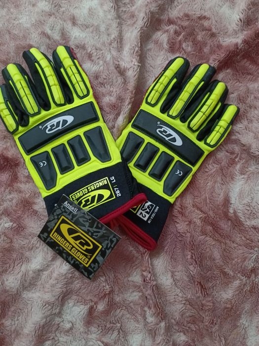 Перчатки защитные