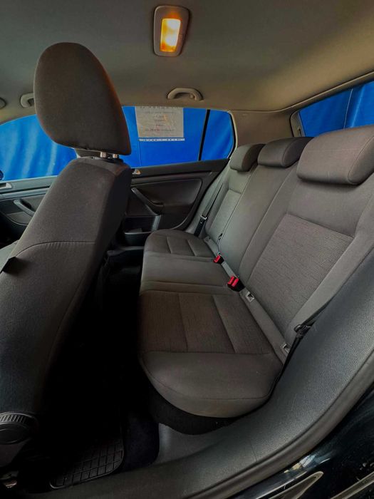 Продавам VW Golf 5