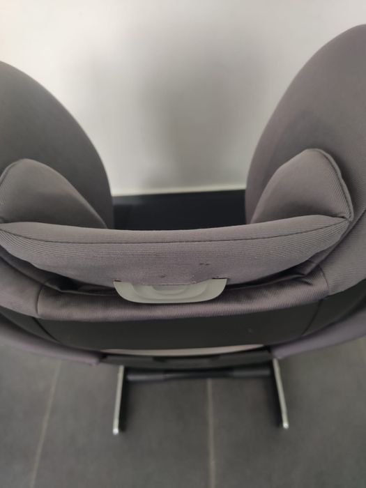 Scaun auto Cybex Solution S-fix cu isofix pentru copii între 15-36 kg