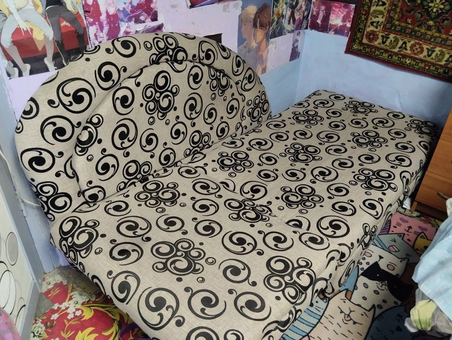 Продам подростковый диван-тохту