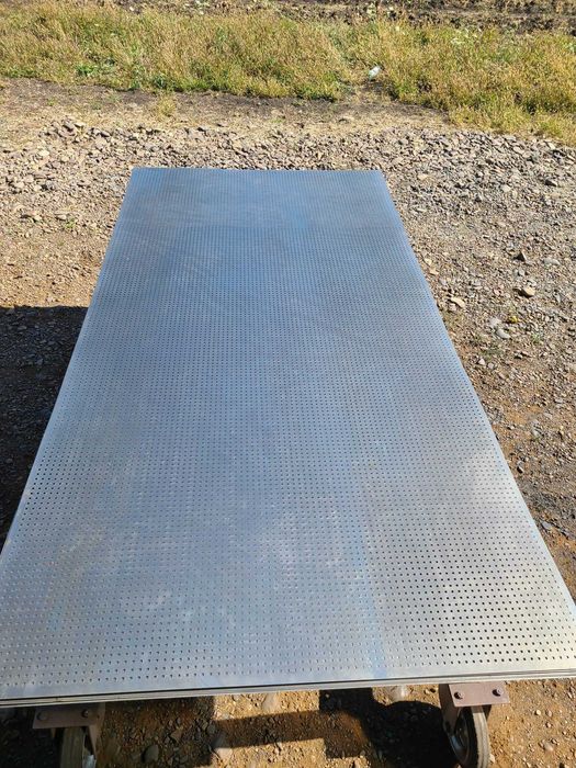 Tabla pentru gard (coala)