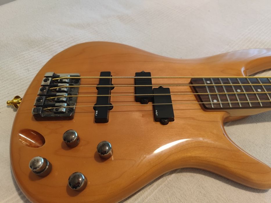 Бас китара Ibanez SR400