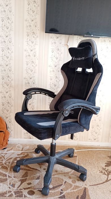 Продам кресло игровое