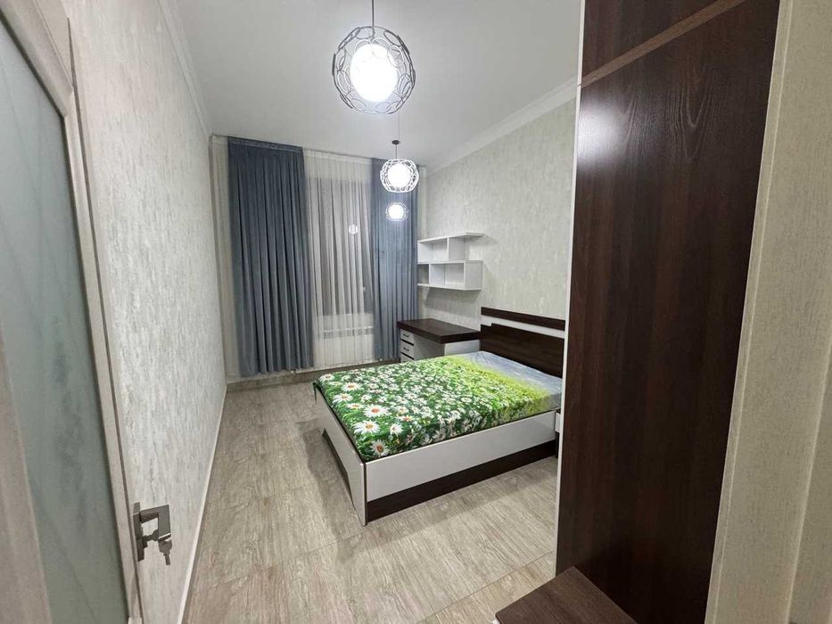 Аренда Ц-2 Евро 3-х комнат квартира 1200$ хозяин