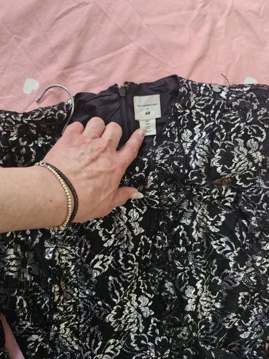 Vind rochie  și pantofi