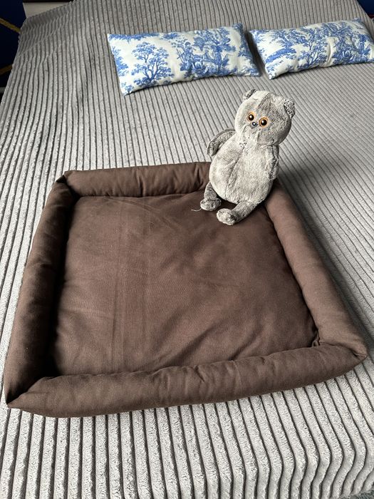 Лежанка для собак или кошек 45*45