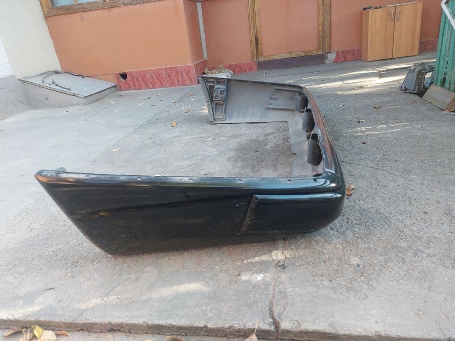 Задний бампер мерседес 124