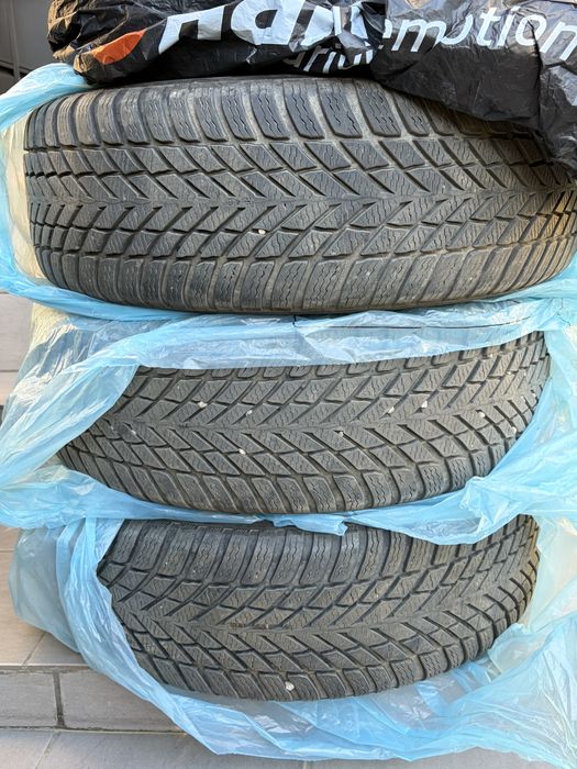 Vand roti complete Ford 16 cu anvelope de iarna aproape noi