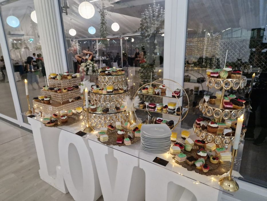 Tort Shoturi, Candy Bar, Cigar bar