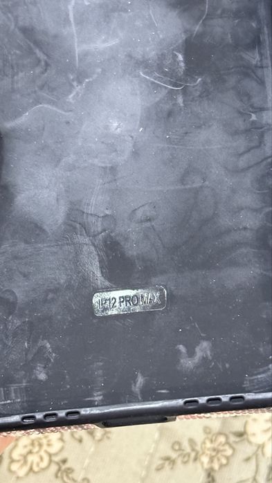 Чехлы для телефона отдам даром