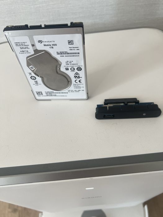 Жесткий диск Seagate Mobile HDD емкостью 1 ТБ