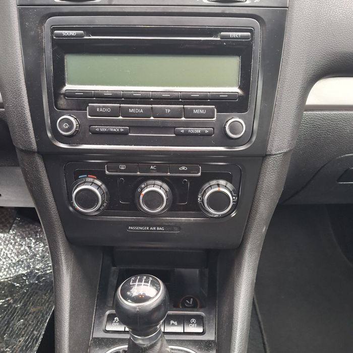 Vând VW Golf 6,2011,1,2 tsi (patru pistoane) Euro 5
