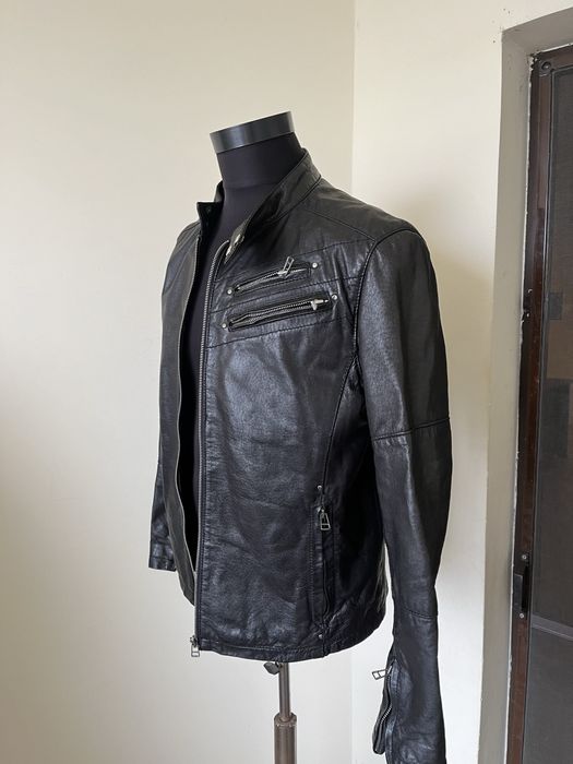 Geaca piele , impecabila